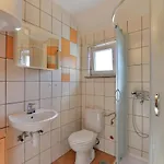 Apartmán With Parking Space - 18605 Vir